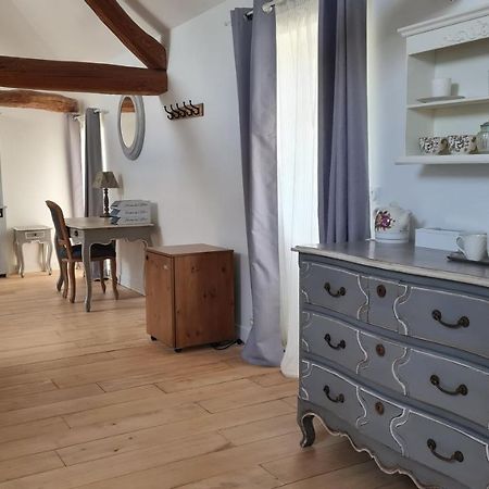 Belle Suite Dans Corps De Ferme - Logement Alicia Villiers-sous-Grez Εξωτερικό φωτογραφία